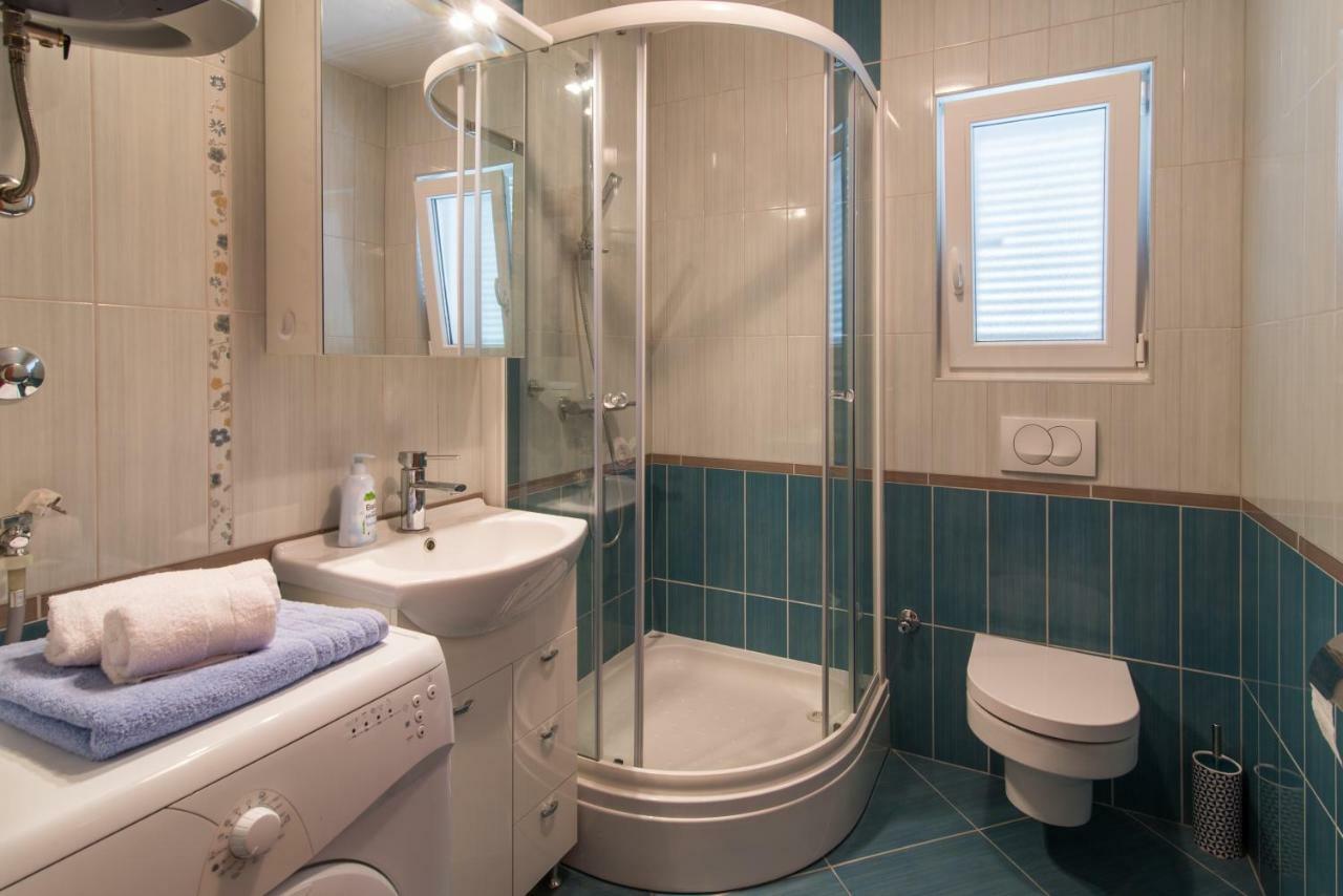 Apartment Rose Malinska Εξωτερικό φωτογραφία